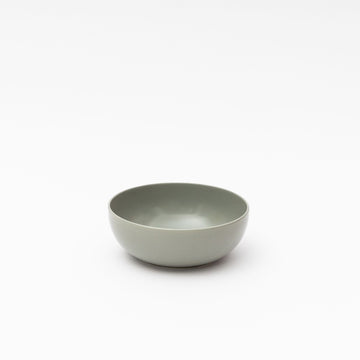 PLAIN Medium Serving Bowl- matte gray